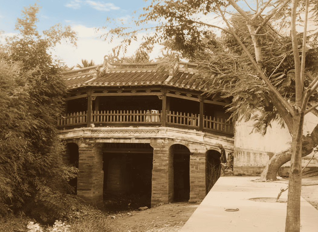 An image of the Japanese Bridge in 1918, taken after the structure had undergone a restoration